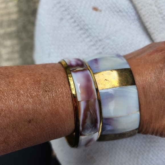 Vintage Abalone/ shell bangle set - Picture 5 of 10